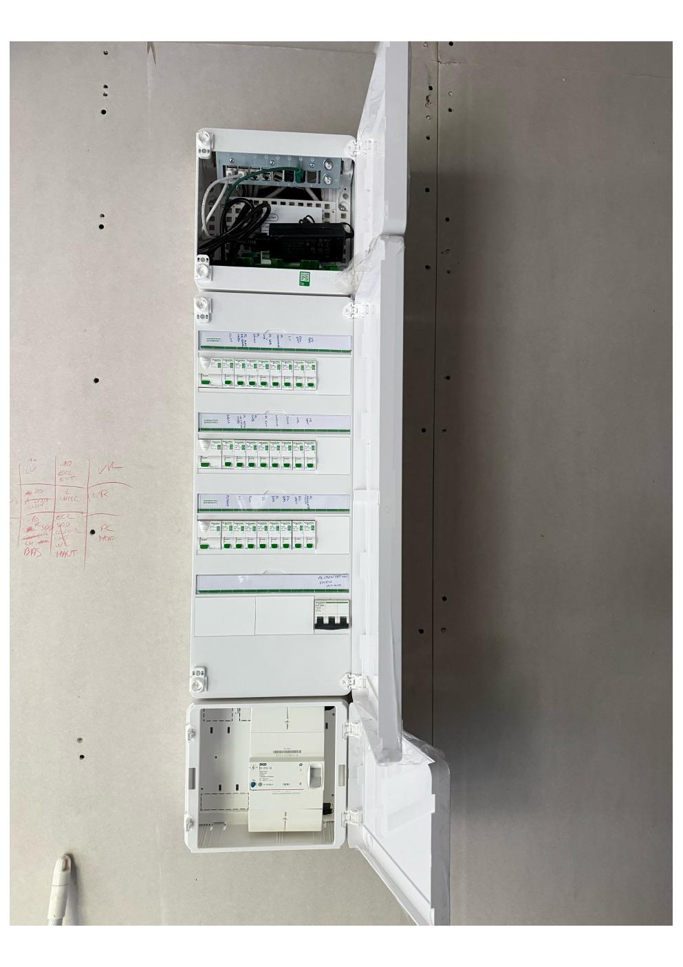 Tableau électrique neuf installé par DIM POWER